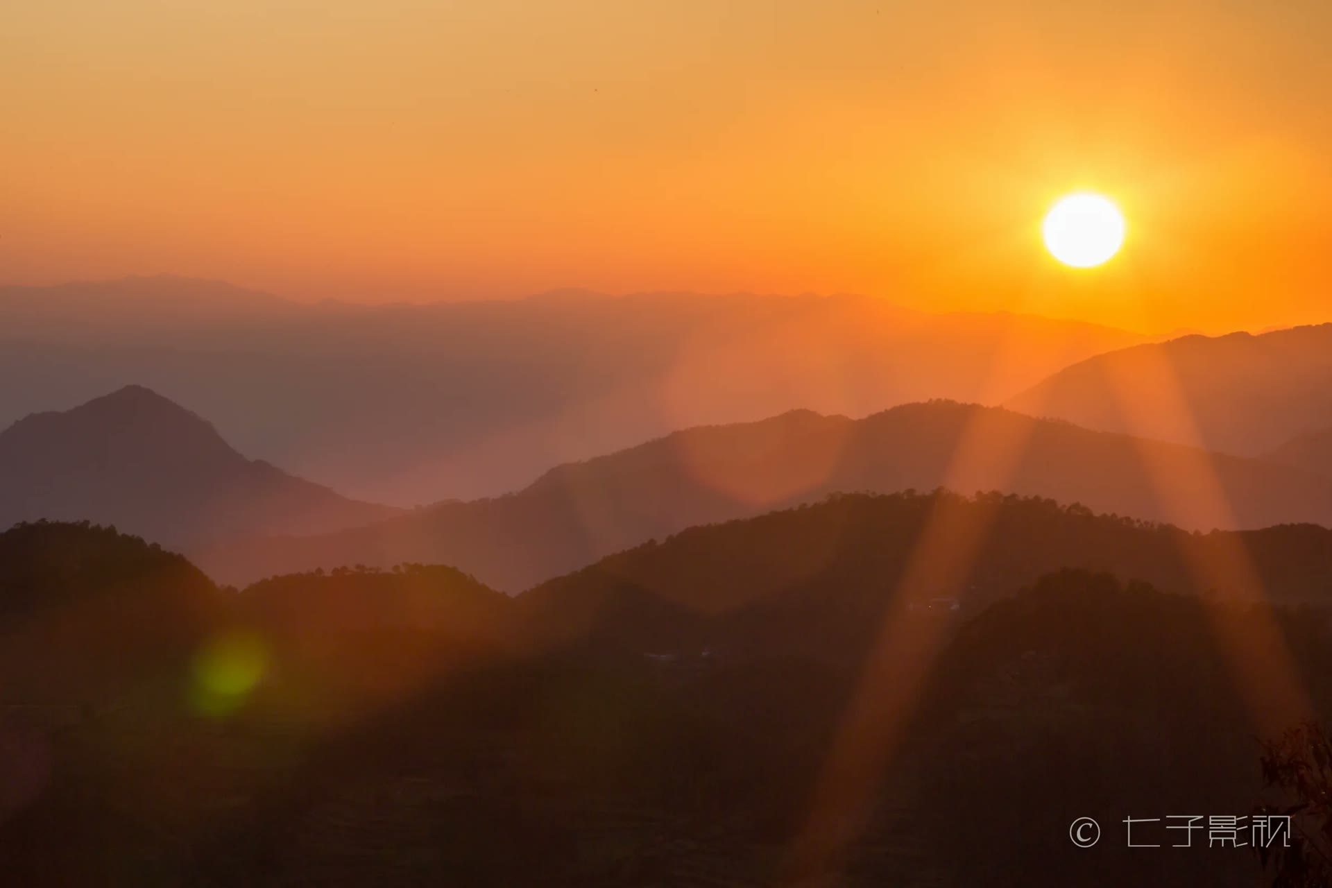《大亮山(2016)》封面